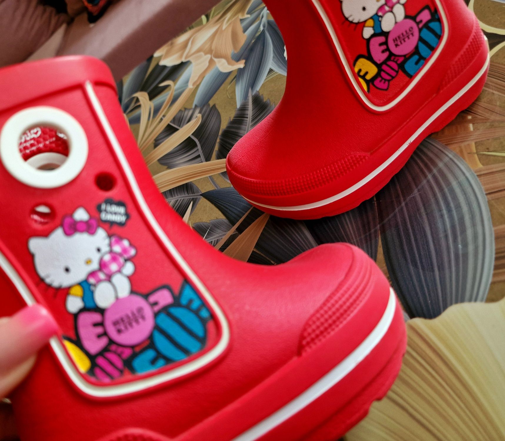 Kalosze, gumiaki , buty na deszcz Crocs C6/C7 Hello Kitty r.21/22