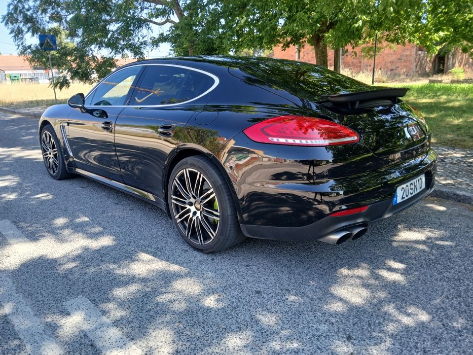 Porsche P. S E-Hybrid 416cv