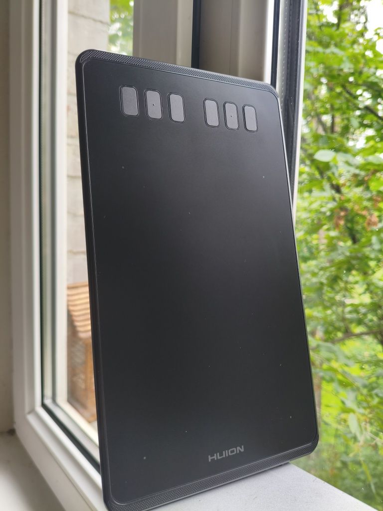 Графічний планшет Huion H640P