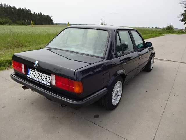 PIĘKNE Bmw e30 WĄSKA LAMPA 1- właściciel OKAZJA