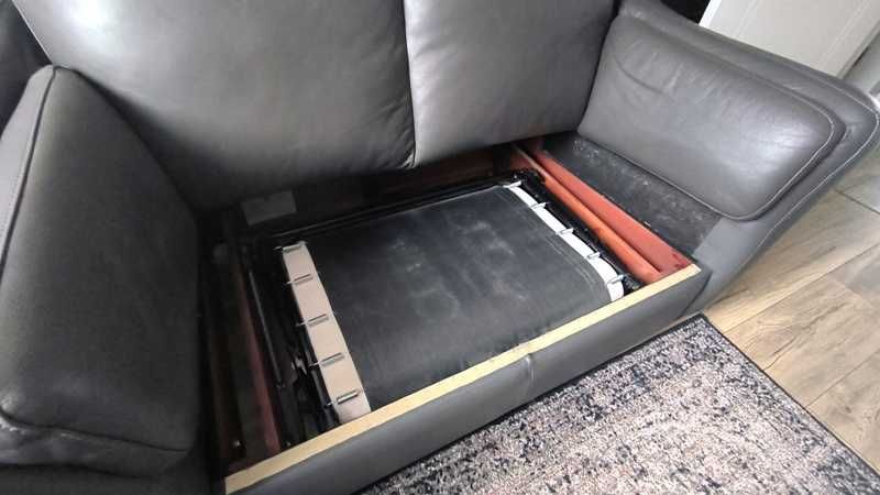 SOFA VIENA 2 Black Red White
