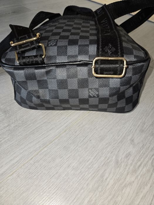 Louis Vuitton klasyczny sredni plecak logowany