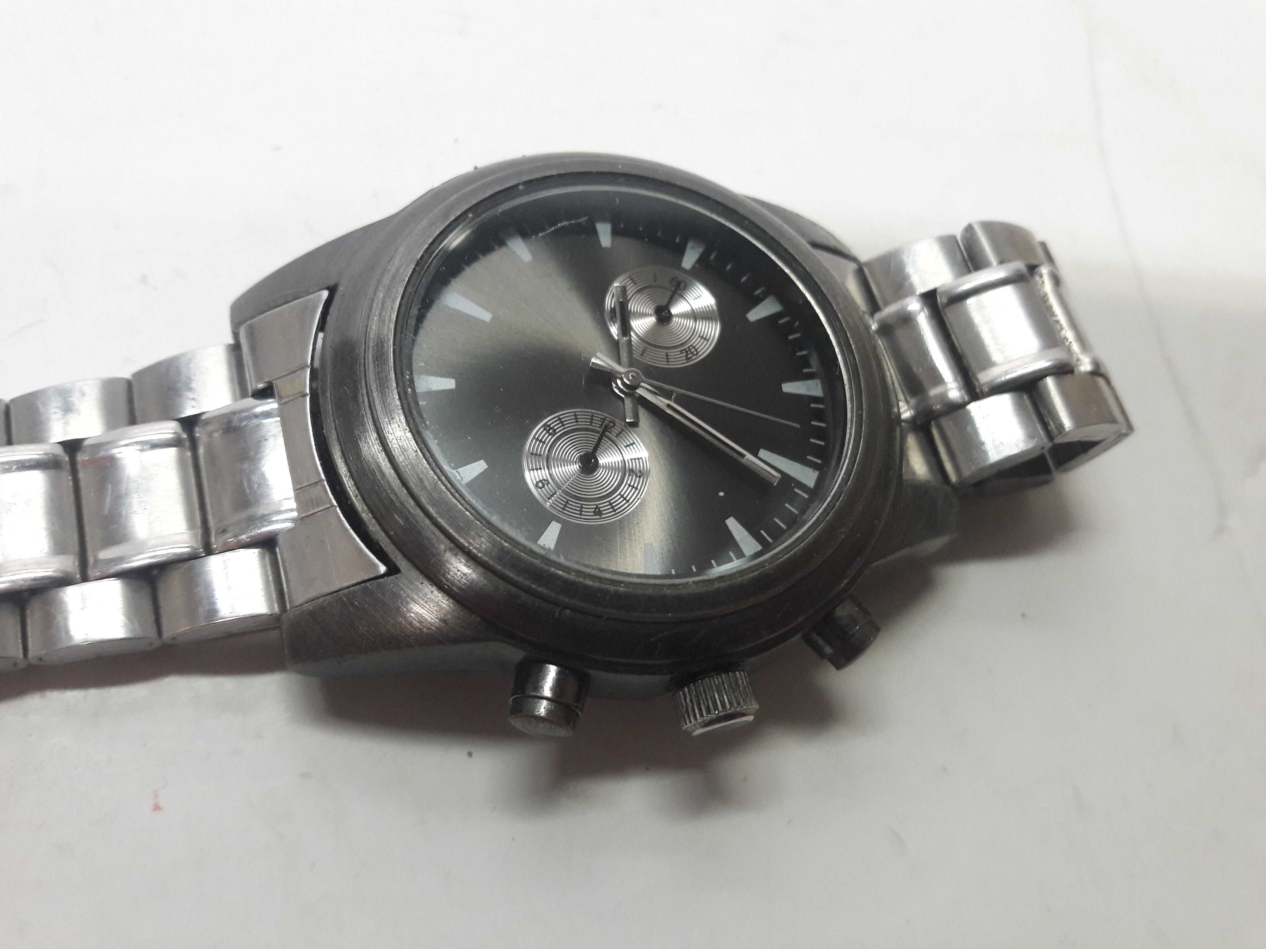 Zegarek kwarcowy SR626SW  srebrny kolor