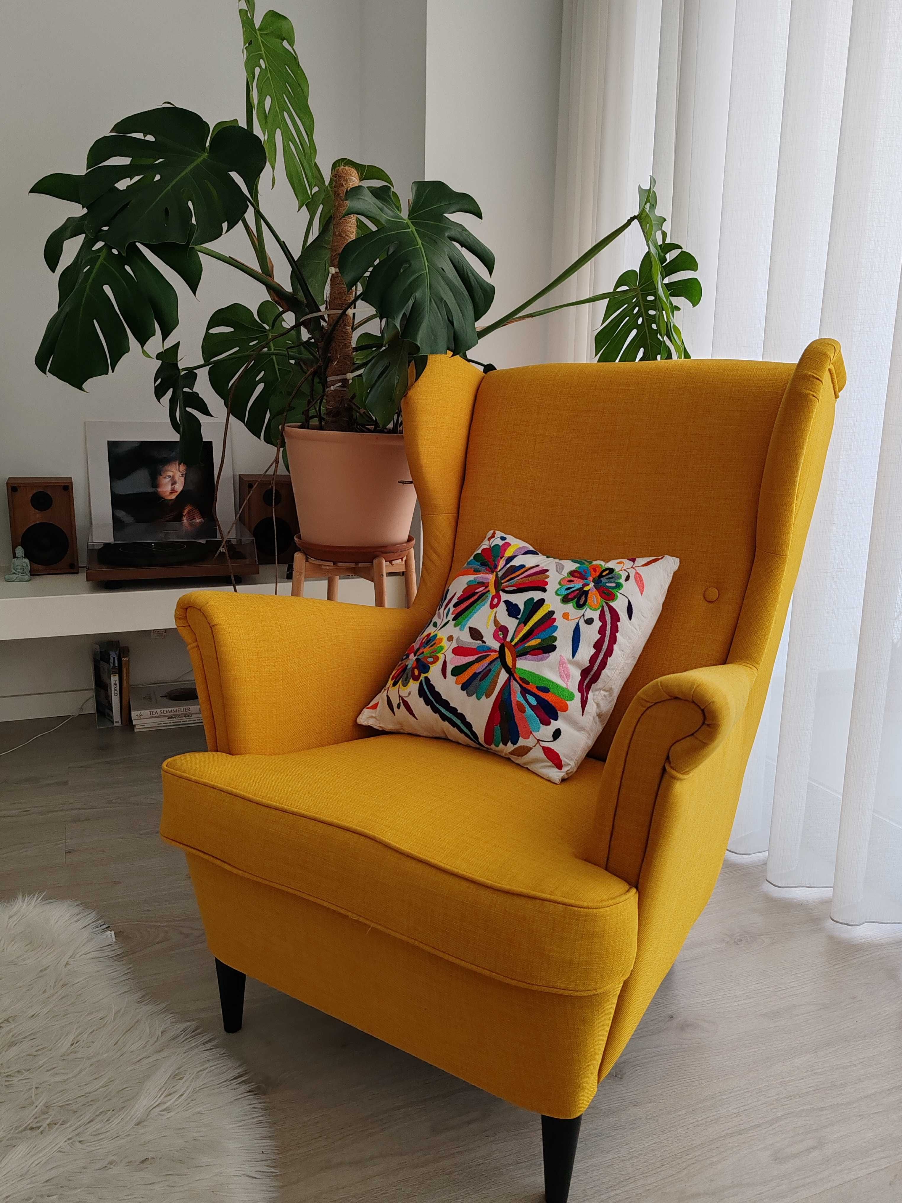 Poltrona STRANDMON Ikea ainda em garantia