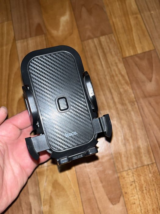 Держатель для телефона в машину