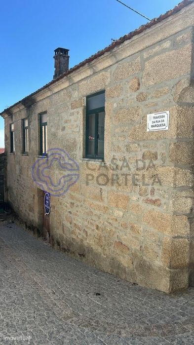 Moradia T2, em Ruína, Moimenta da Beira, Viseu