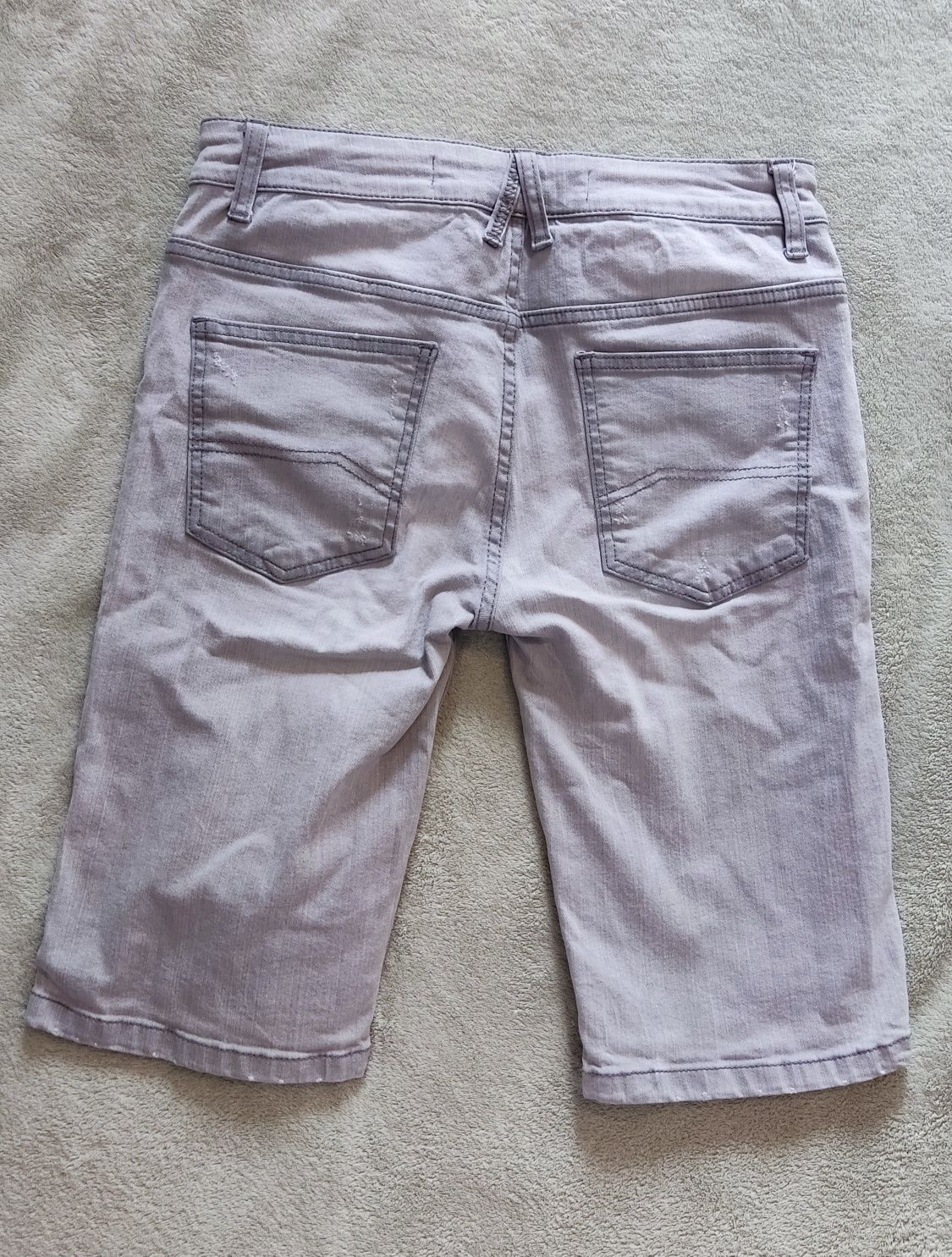 Roupa de homem pouco uso