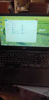 Laptop Acer wraz z zasilaczem