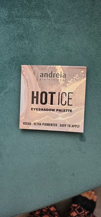Paleta de sombras Andreia
