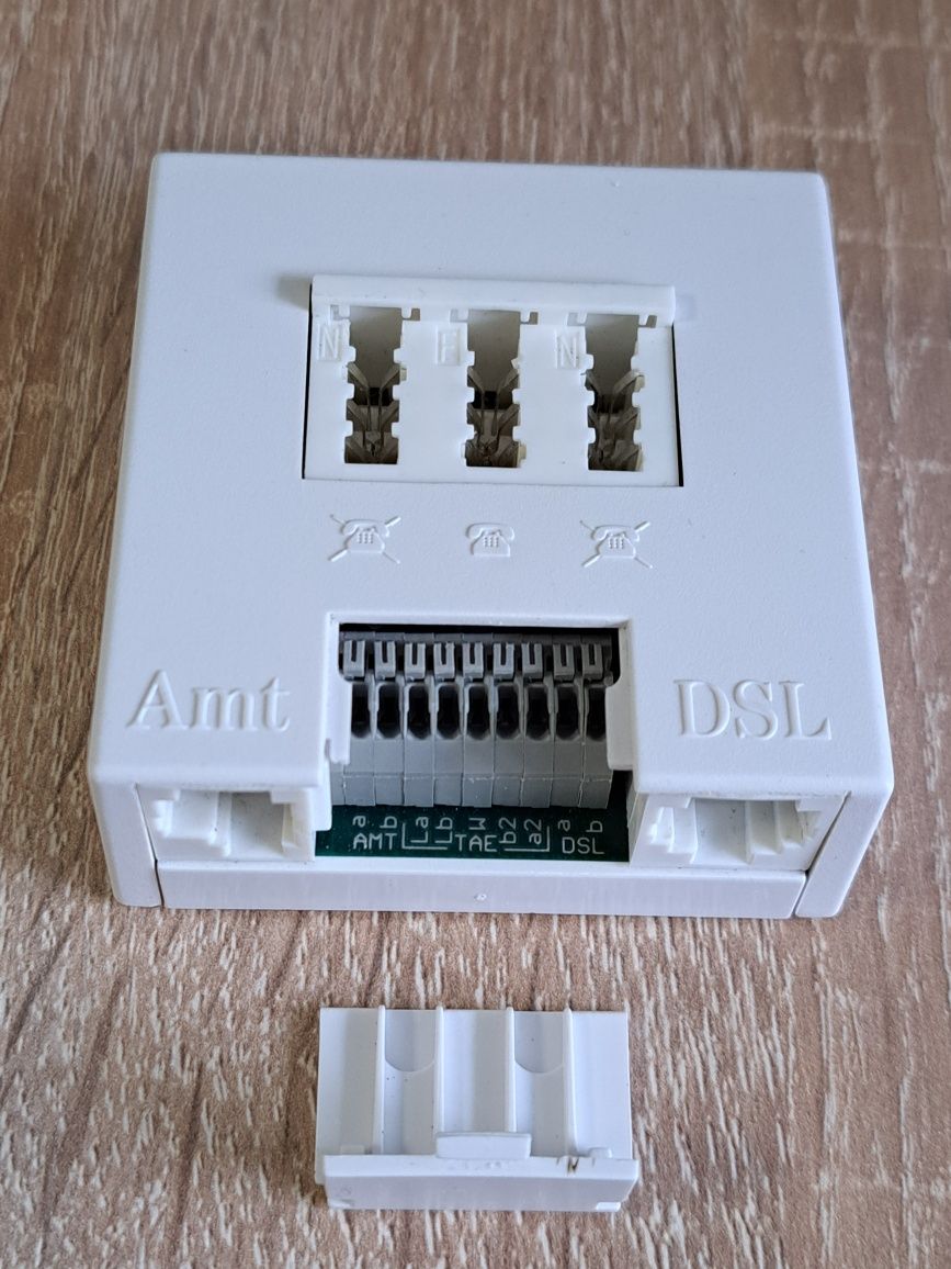 ADSL Splitter, патч-корди, кабель коаксіальний телевізійний