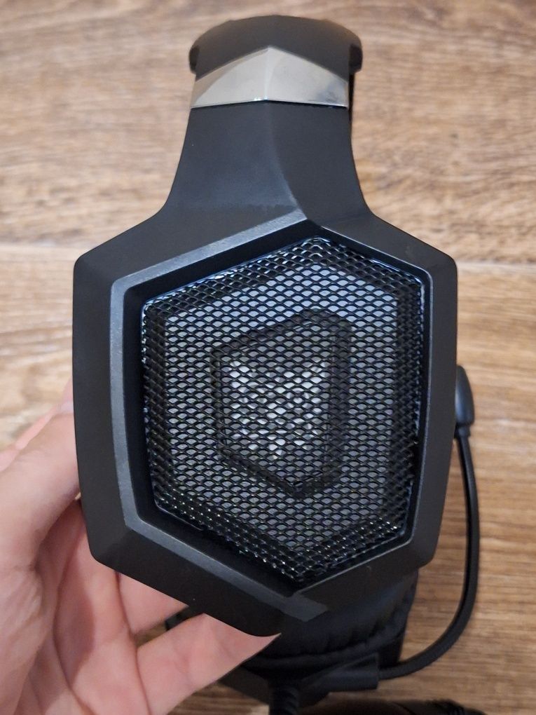 Геймерська гарнітура ONIKUMA Gaming LED K8
