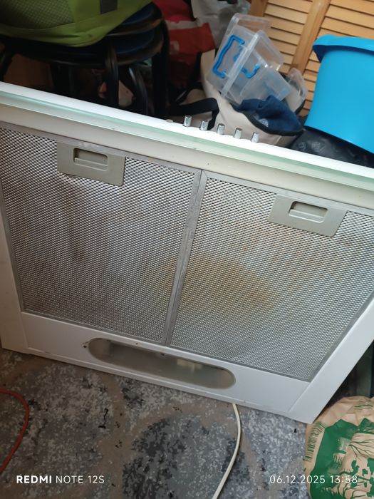 Витяжка кухонна ширина 60см