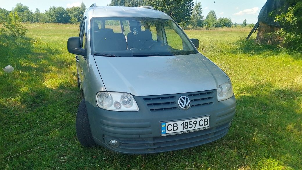 Продам VW Caddy 2006