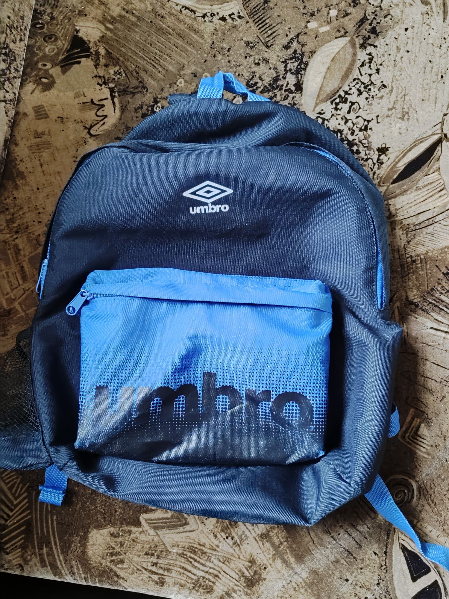 Рюкзак фірми Umbro