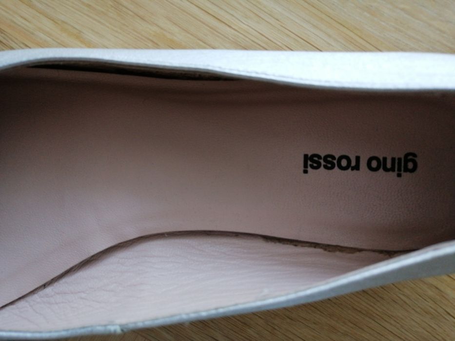 Buty skórzane damskie w rozmiarze 38 M Gino Rossi