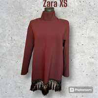 Burgundowa sukienka z frędzelkami Xs Zara