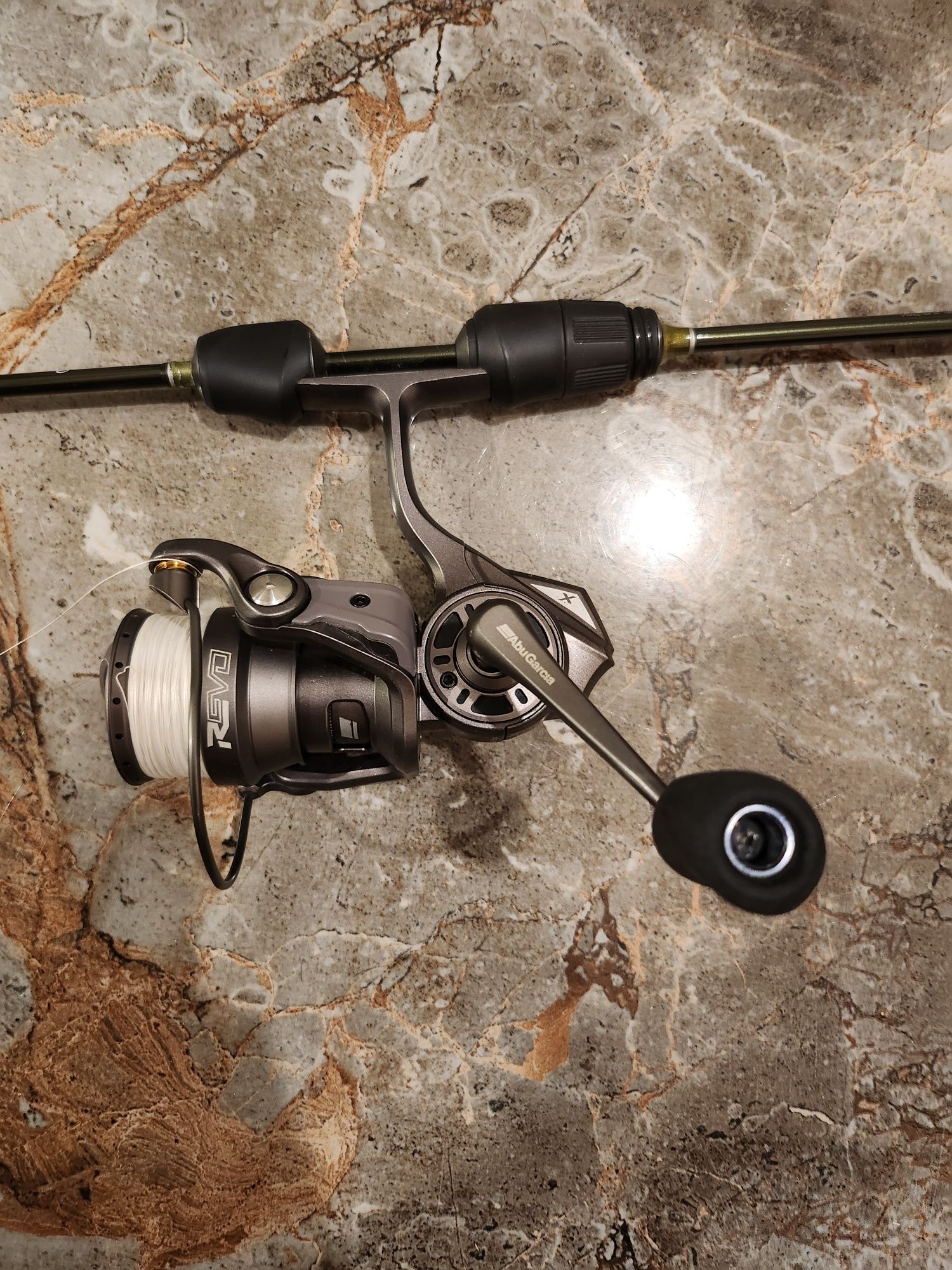 Abu garcia revo x  spining kolowrotek i wedka kombo