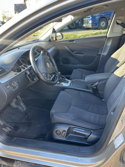 Volkswagen Passat  б6  на Автоматі