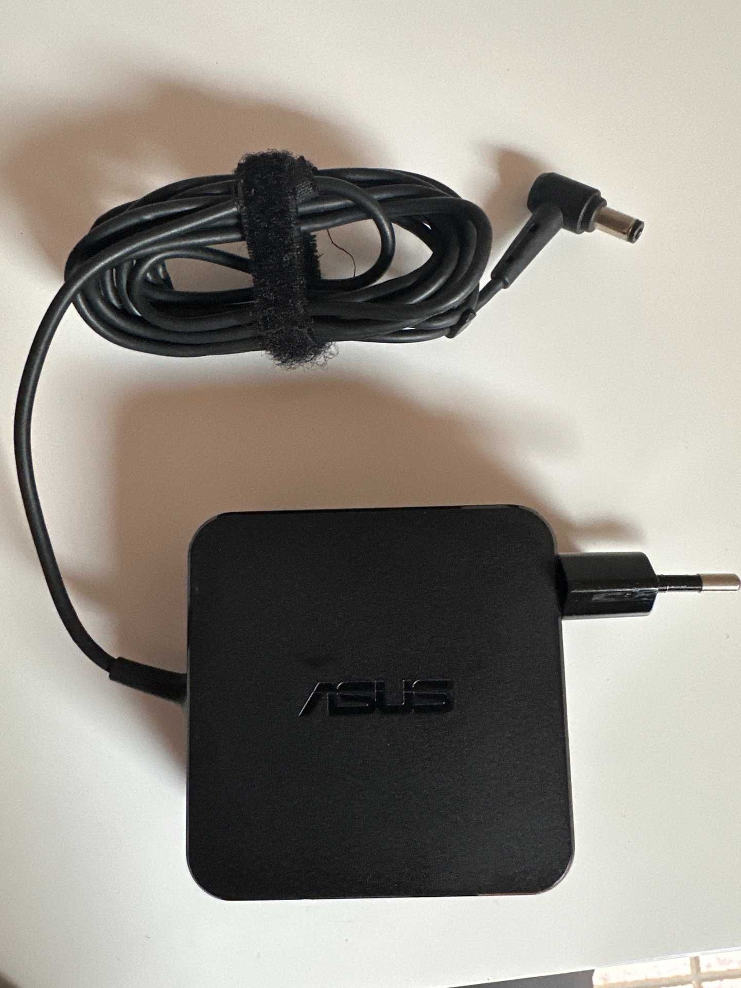 Carregador Asus para portatil