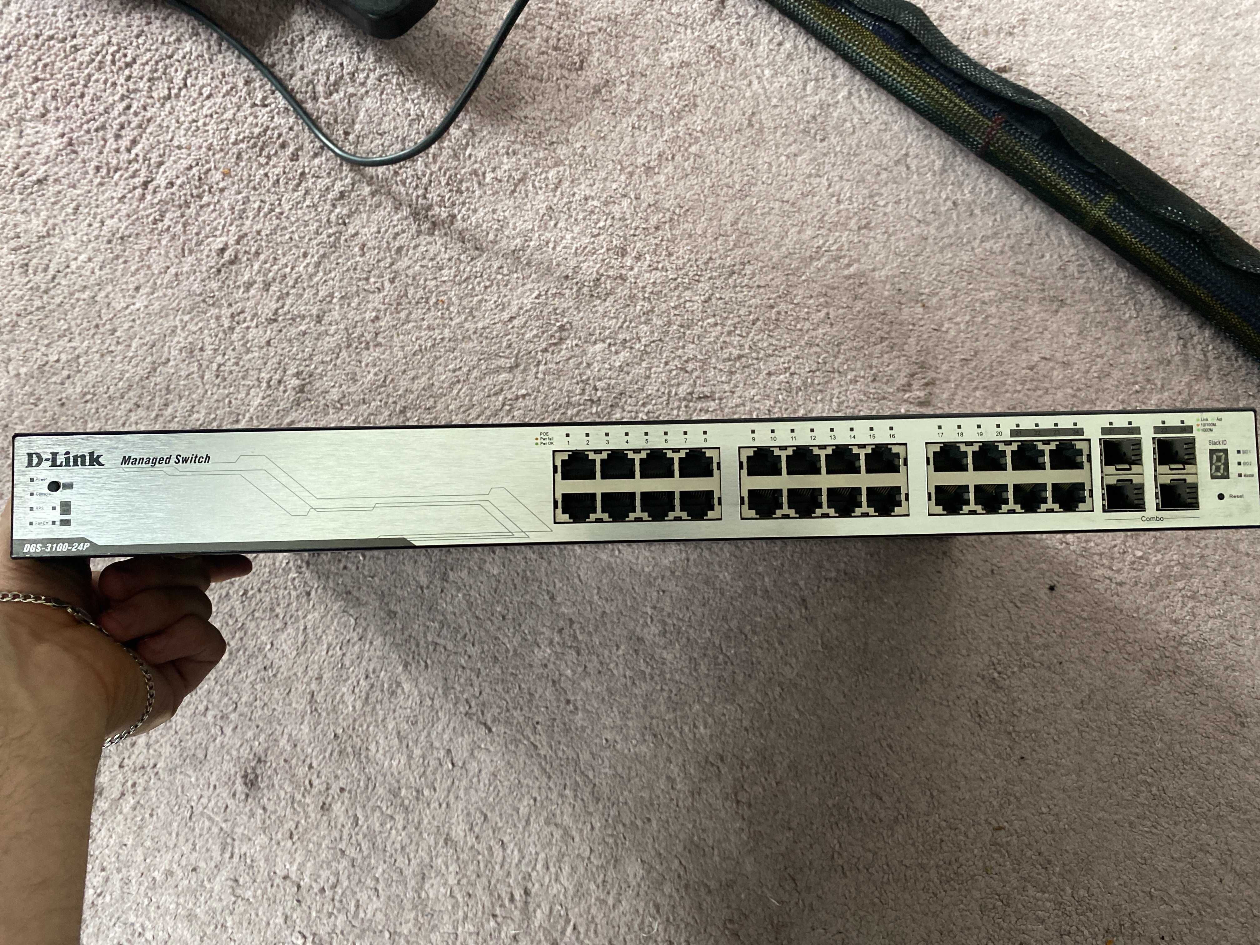 D-Link DGS3100  24Port Gigabit Switch 4 x shared SFP