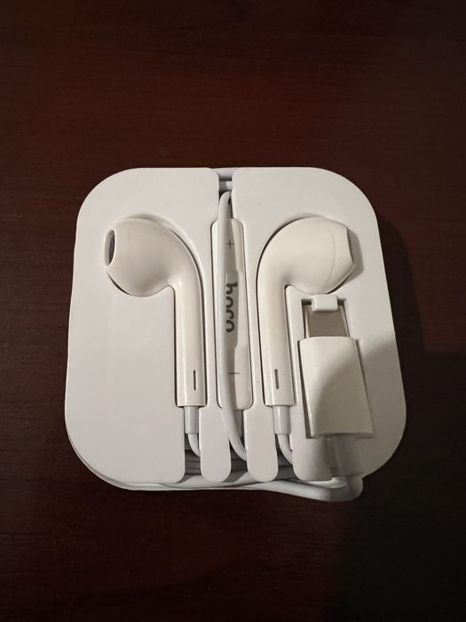 Новые наушники HOCO