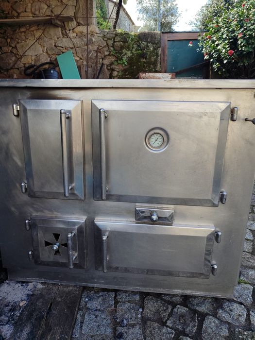 Fogão a lenha em inox