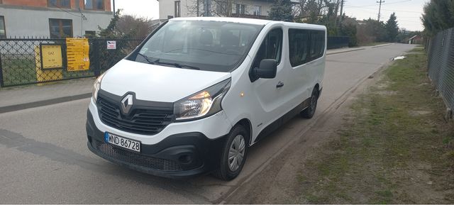 Renault trafic 9 osobowy,klima, cena brutto faktura Vat 23%