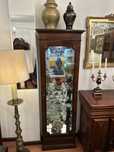 Vitrine em cerejeira