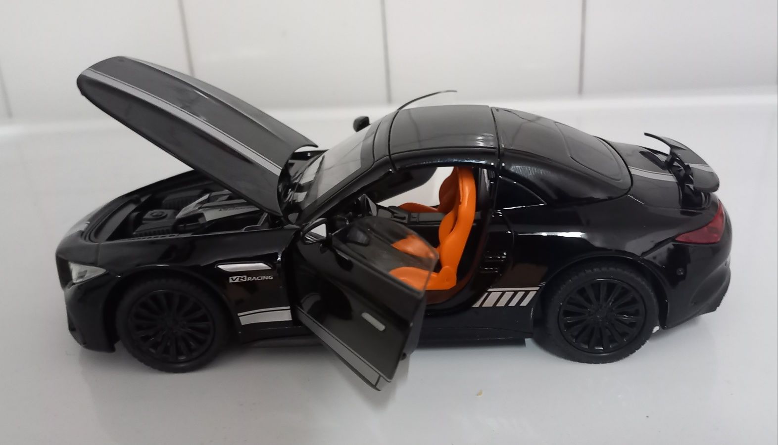 Mercedes SL 63 Black Esc 1/24