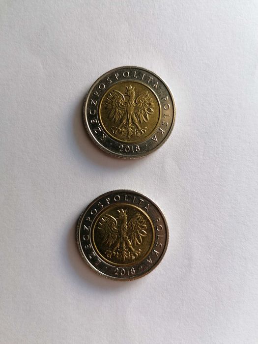 Dwie monety 5zł z destruktem