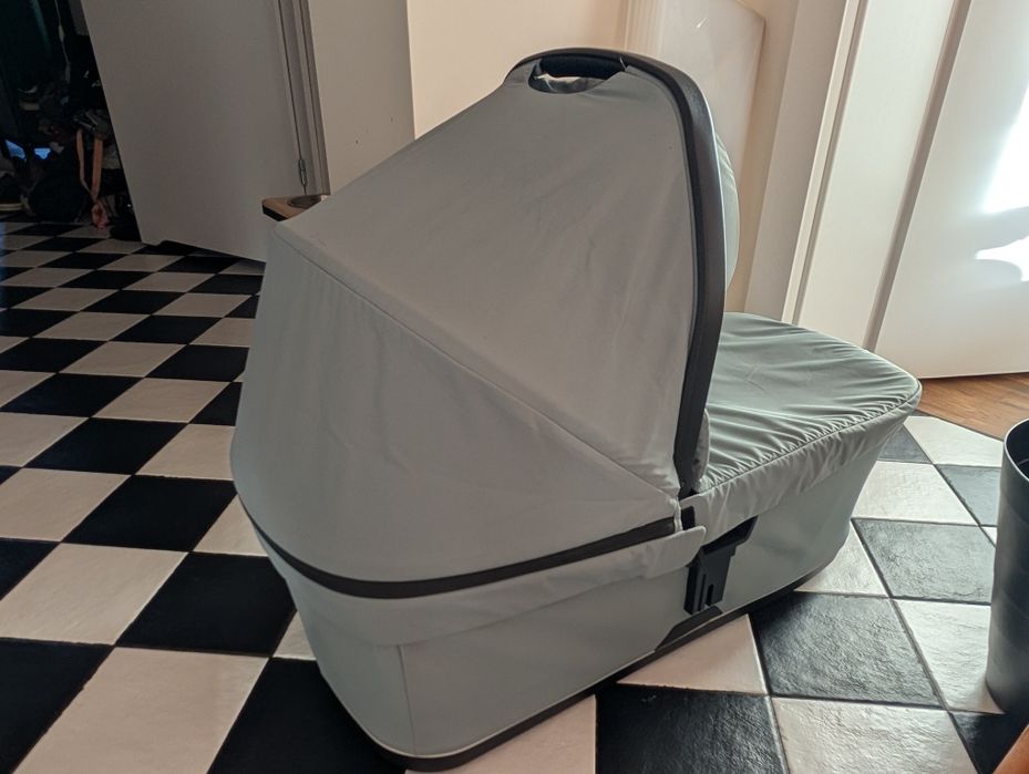 Gondola bassinet Thule Urban Glide 3 + adaptery, moskitiera, raincover