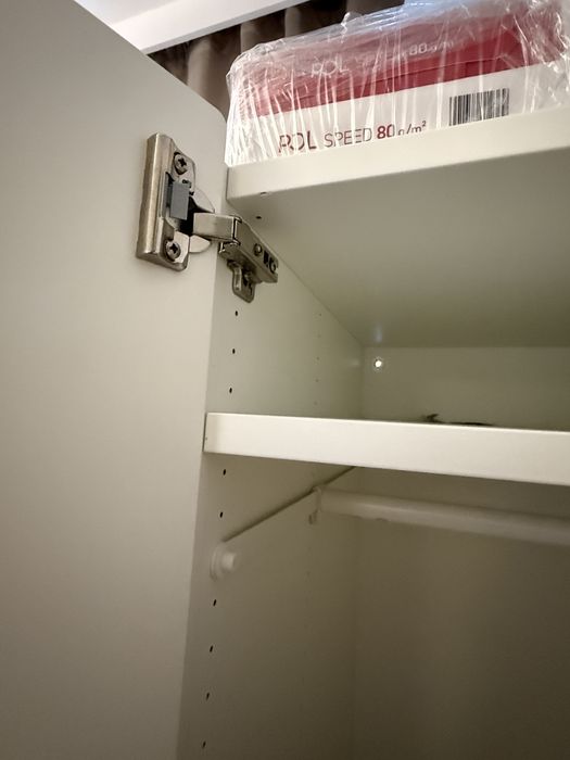 Szafa dla dziecka ikea Smastad Platsa fioletowo biała