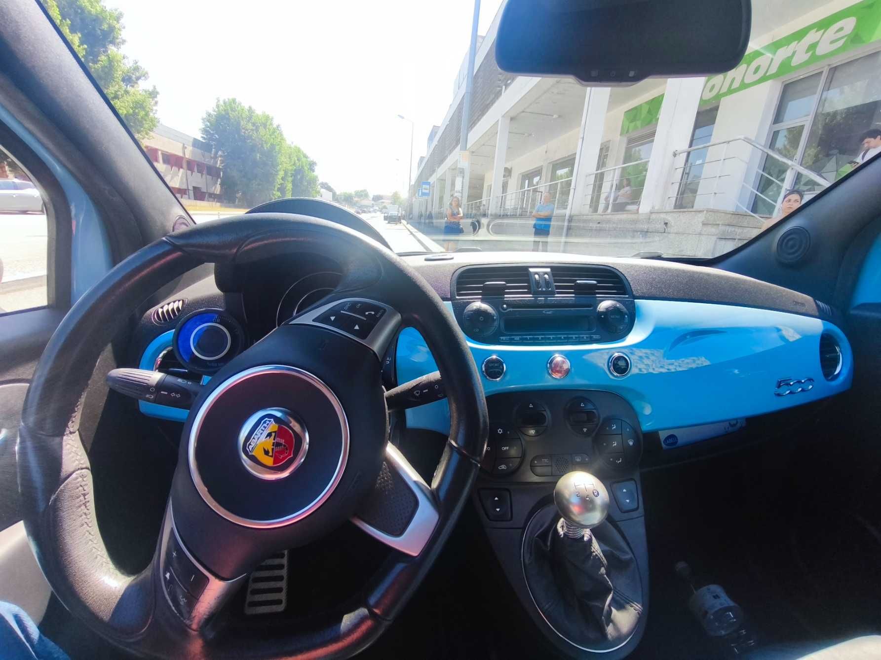 Abarth 595 Turismo "bicolore" / 162 CV