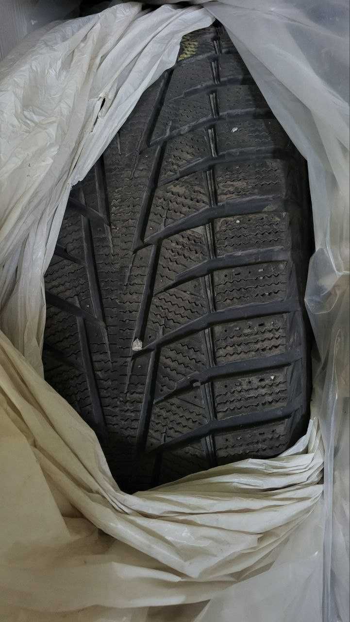 Резина зимняя 225/60 r17 Hankook Winter