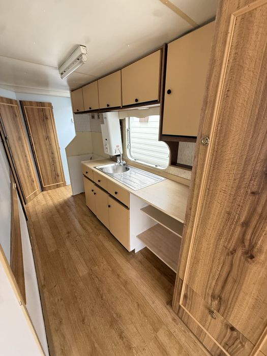 Domek holenderski 8.5m/3.1m, dwie sypialnie, prysznic, transport