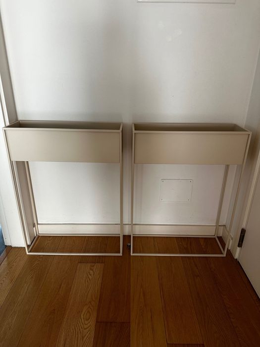 Vaso Alto para Plantas em Ferro Creme – Westwing (60x20x80 cm)