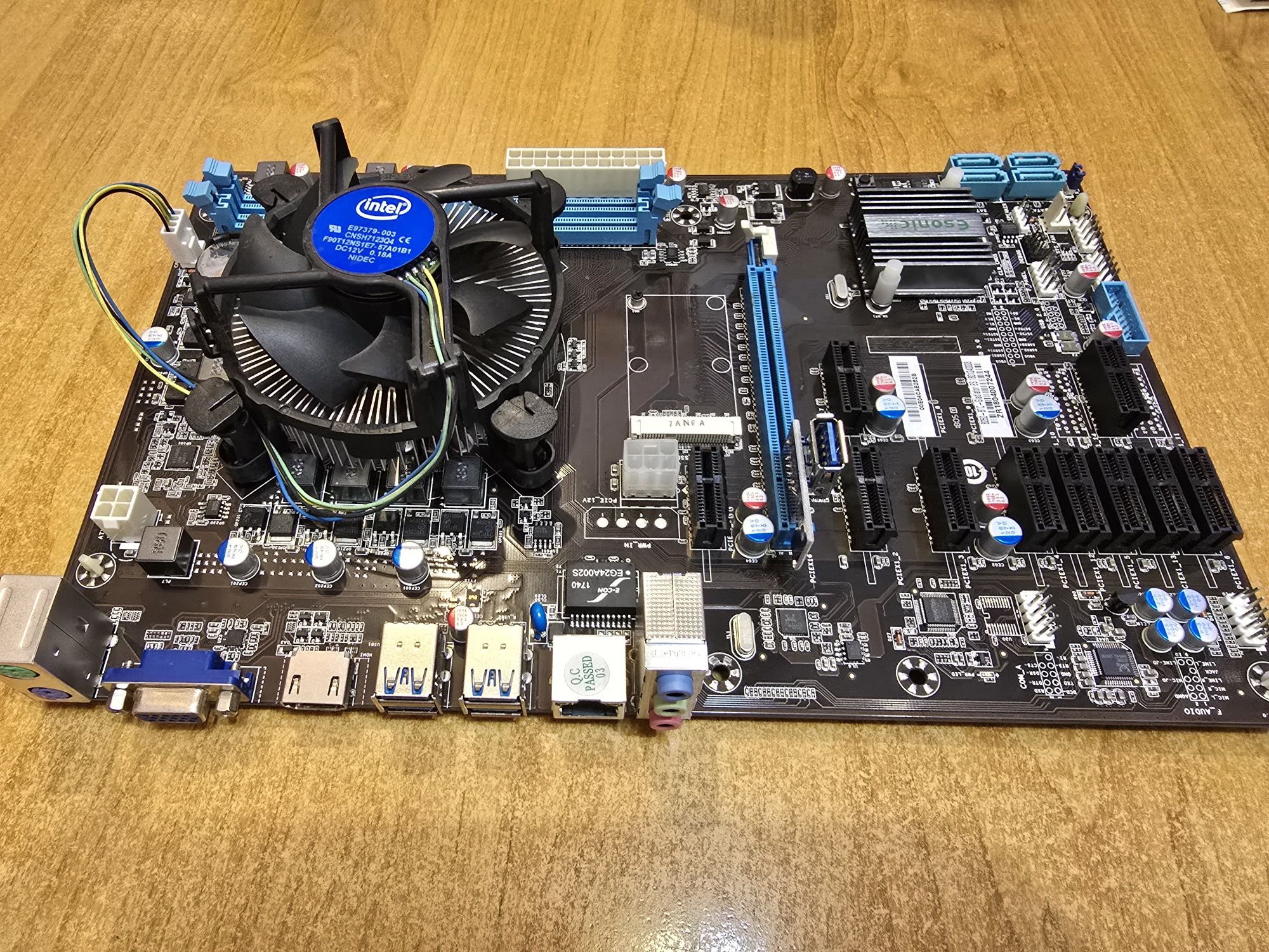 Материнська плата ESONIC B250-BTC-Gladiator ES +DDR4 (4Gb)+Core I3