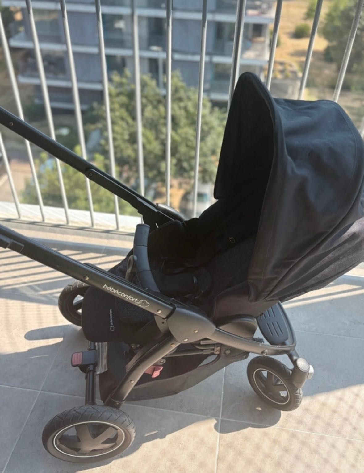 Carrinho bebé conforte com isofix