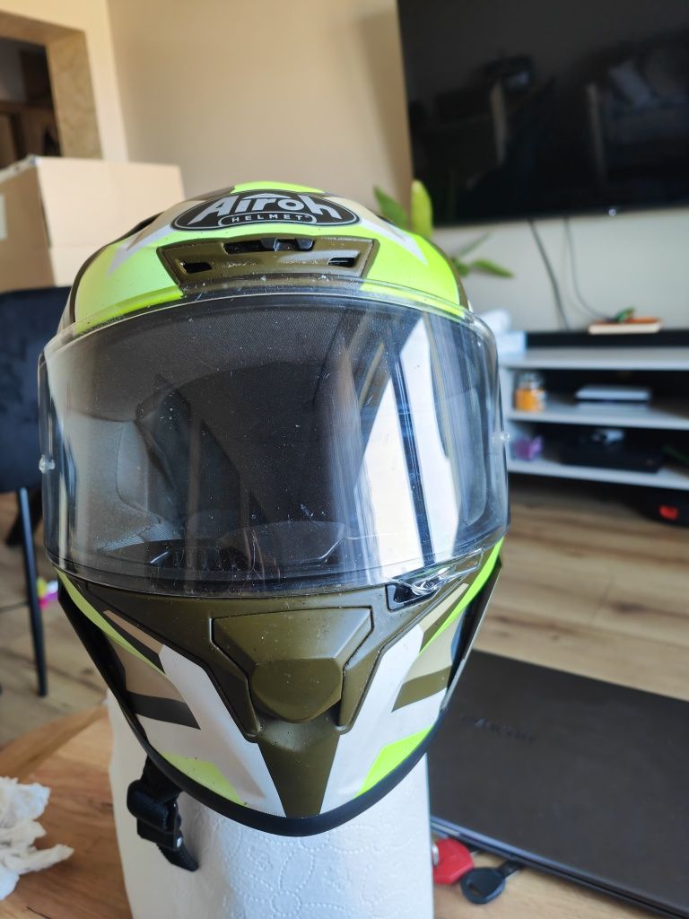 Kask motocyklowy Airoh Valor Army M 57-58