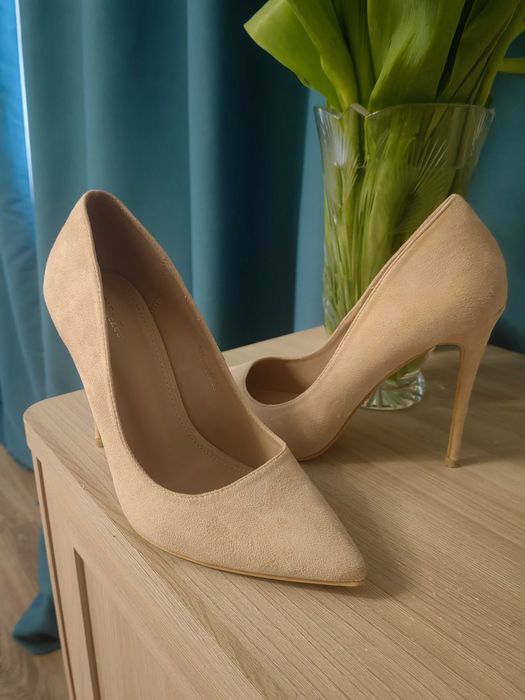 Туфлі беж DeeZee 39