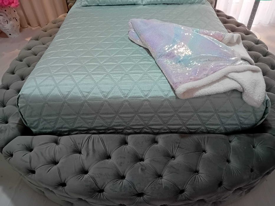 Cama redonda cinza