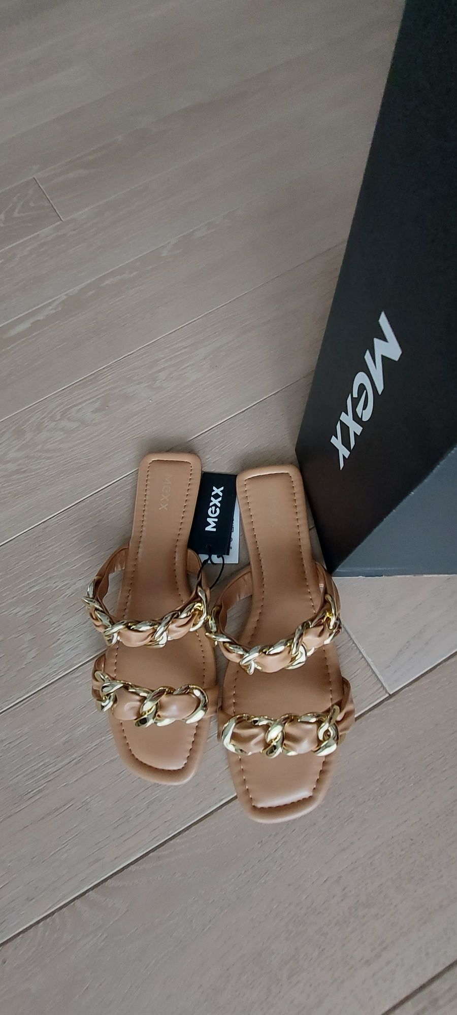 Nowe z metkami klapki Mexx rozm.40
