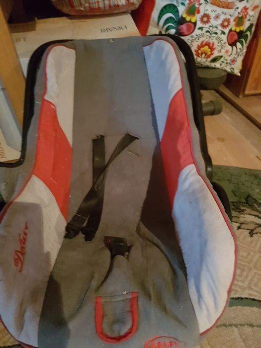 Fotelik dla małego dziecka od 0-8kg