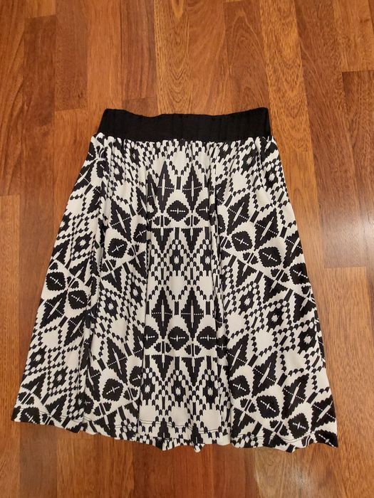 Spodnica biało czarna 32/34