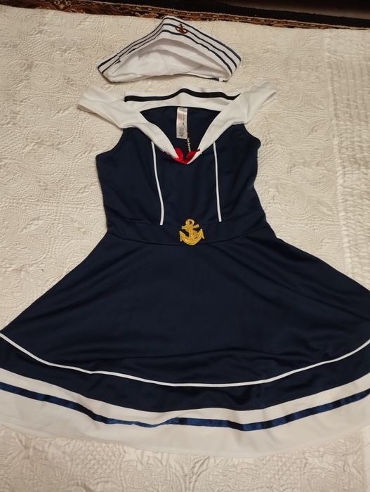 Костюм морячки платье кепка 8-10(44-46) новый с  биркой