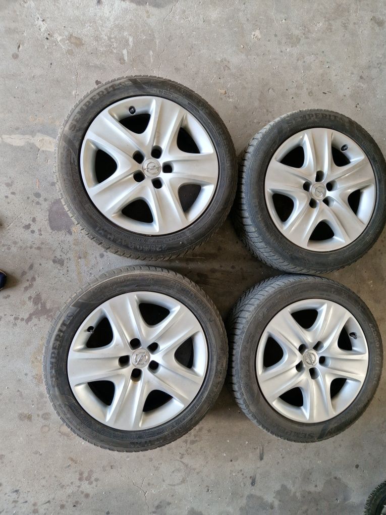 Sprzedam 4 szt. Felg z opnami r 17 do opla zafira C