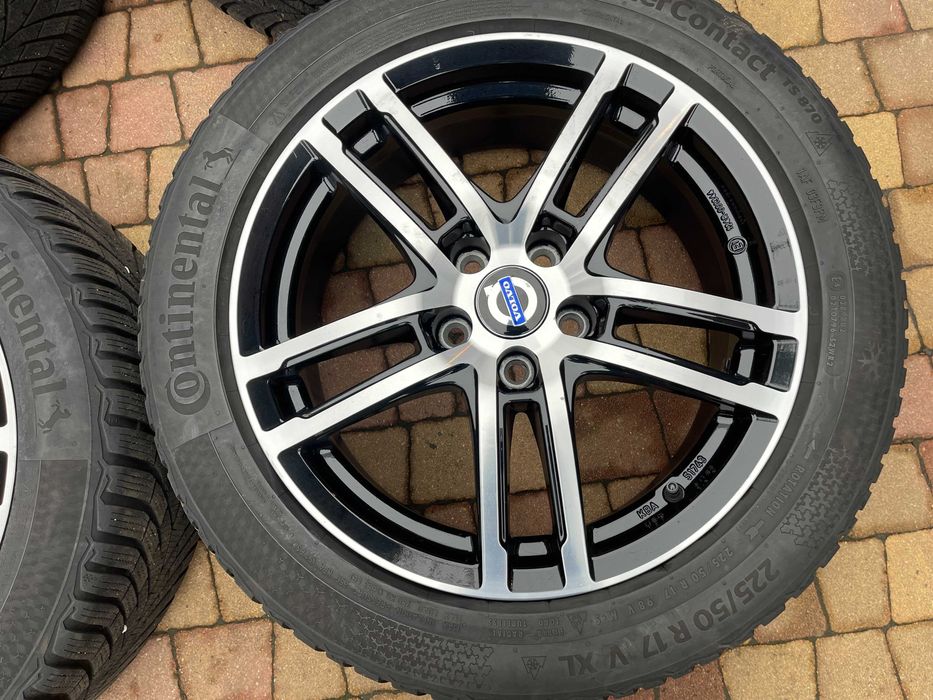 3645. Alufelgi 17" 5x108 Ford Smax Focus Volvo 7J ET40.5 czarne proste