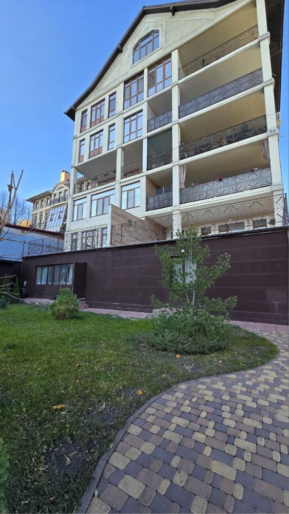 Продаж 3-к квартири в клубному будинку Лук'янівська 21 Б