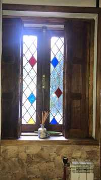 Portas/Janelas vitral em madeira maciça e puxadores em latão