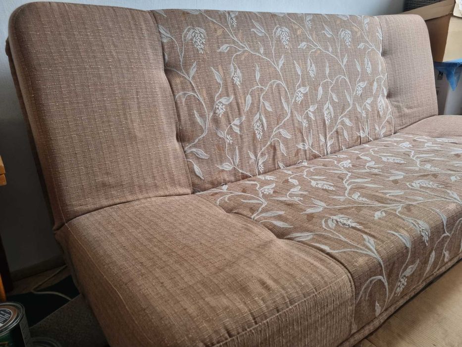 Sofa rozkładana 188 x 80 cm (116 cm po rozłozeniu)